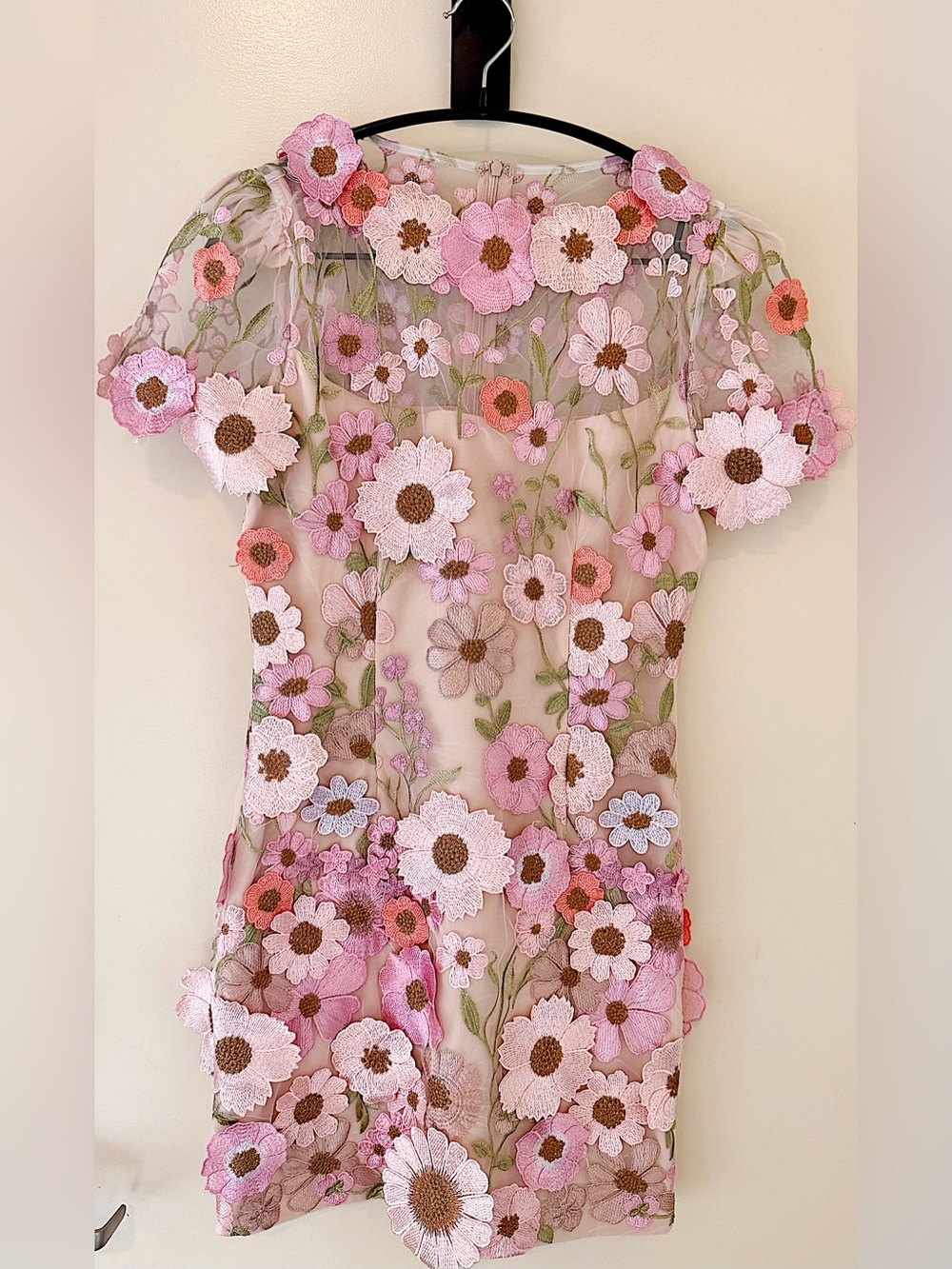 Elliatt Elle Appliqué Mini Dress